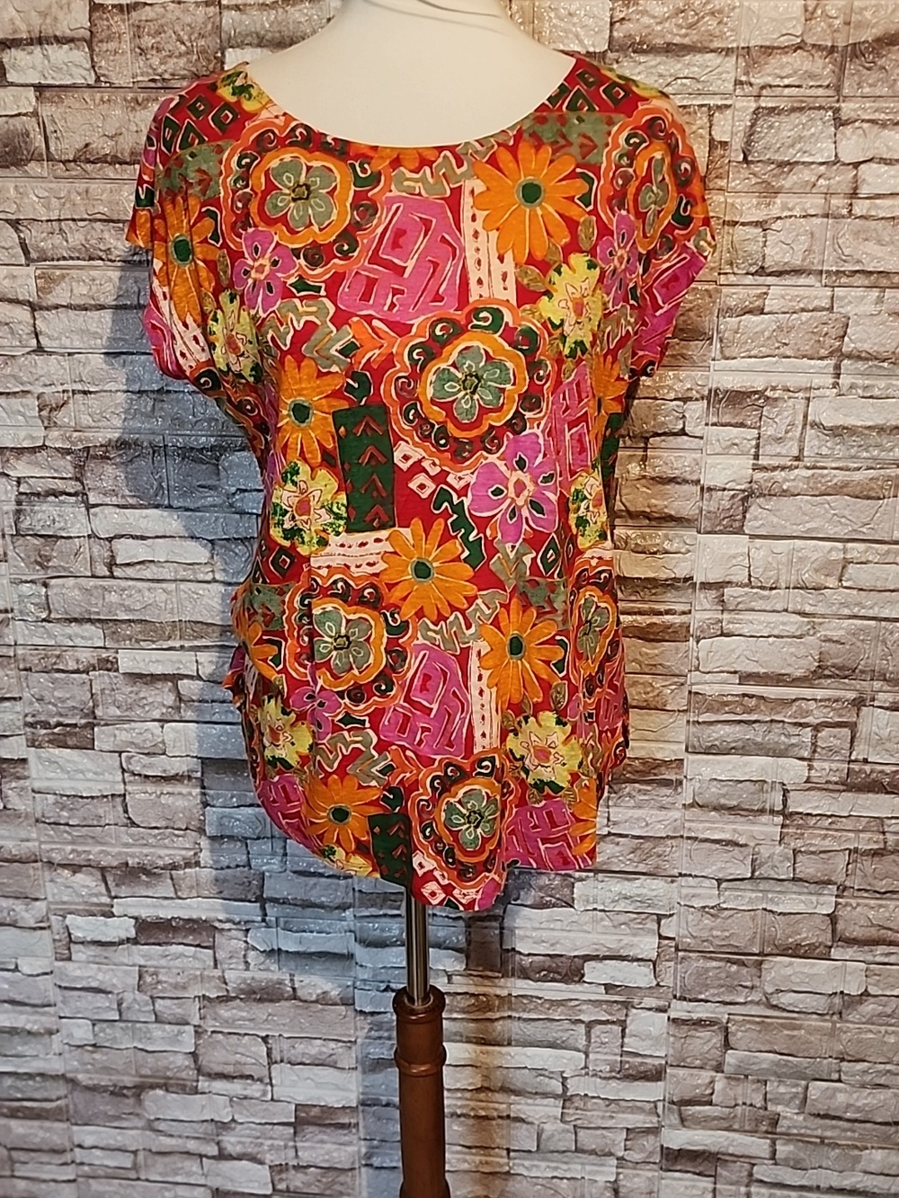 Nicole Miller New York Colorful Floral Blouse 100% Linen Brand New